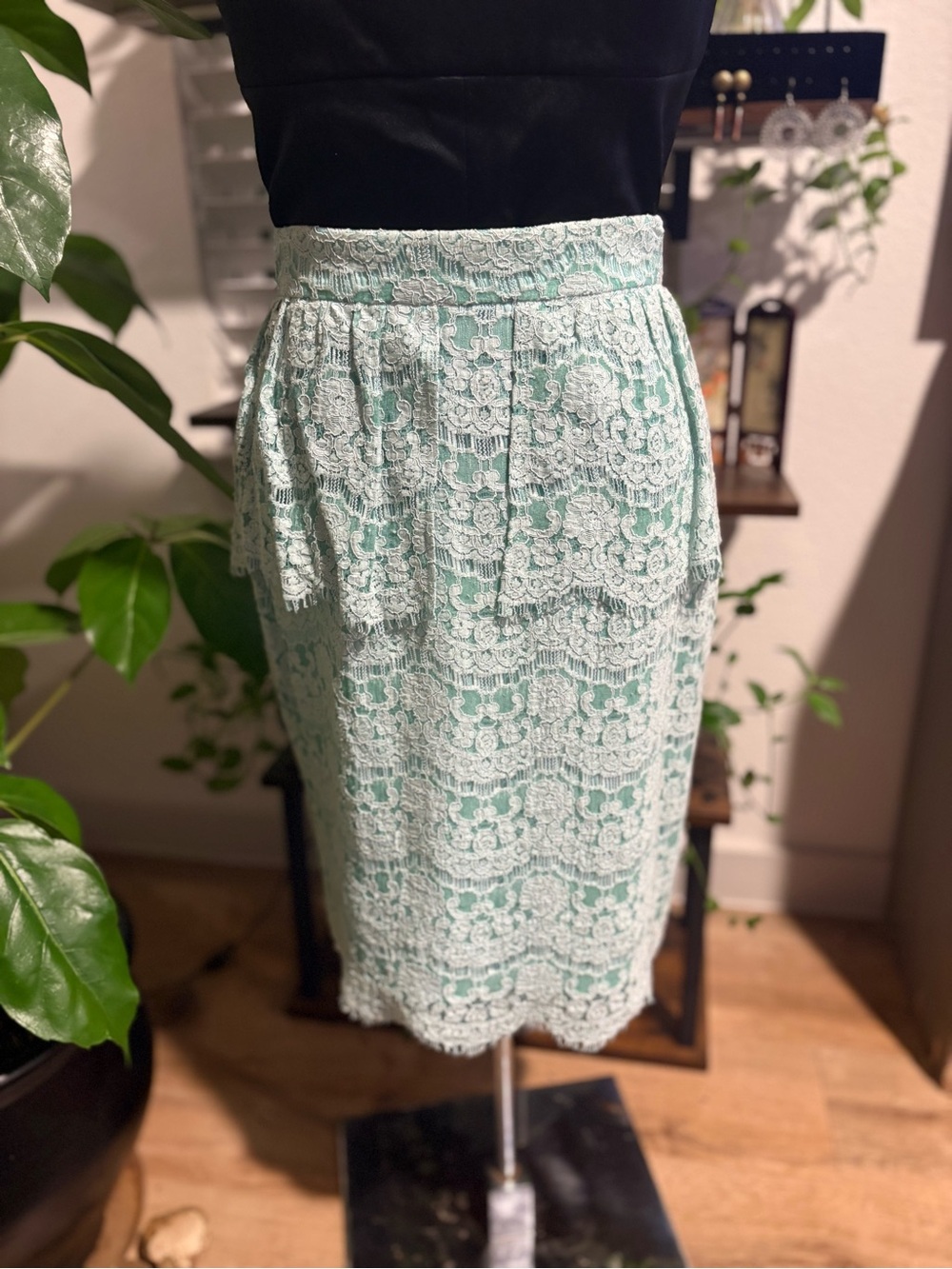 Aryn Mint Lace Pencil Skirt w/ pleated Lace Peplum Women NWOT SMALL